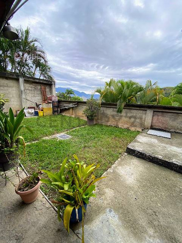 Amplia Casa En Zona Residencial De Baruta (sureste)