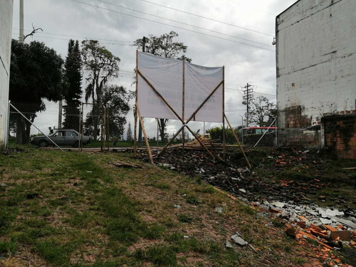 Venta De Lote ( Con Licencia Aprobada Para Construcción )
