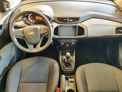 Imagem 3 de 9 de Chevrolet Onix 1.0 Mpfi Joy 8v Flex 4p Manual