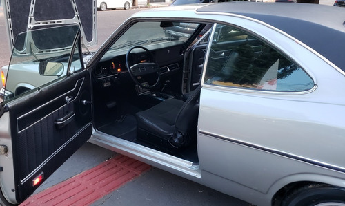 Imagem 12 de 15 de Opala Comodoro 4.1 Coupe 1980 Automatic Placa Preta Completo