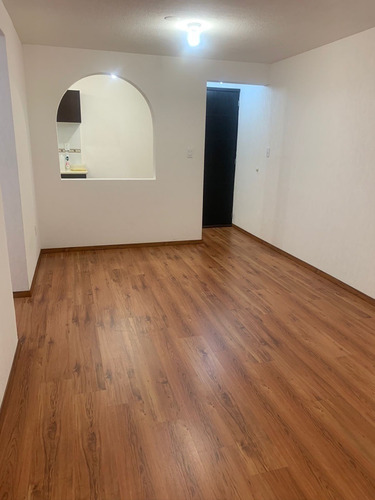 Imagen 10 de 16 de Venta De Departamento En Privada