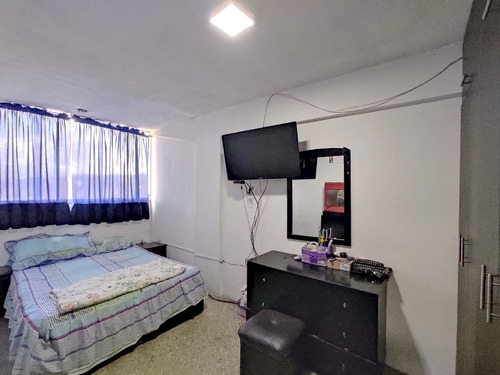 Imagen 20 de 27 de Mls #23-9750 Apartamento En Venta El Barbecho Los Teques Sidney Moreno & Fanny Calderón Asesores Inmobiliarios.