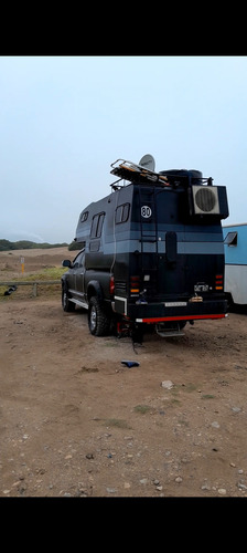 Camper