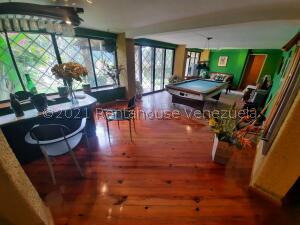 Bello Town House En Venta En La Tahona