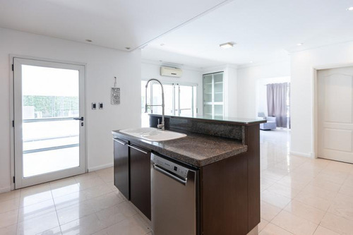 Casa De 5 Dormitorios En Venta En Solar Del Bosque. Canning-ezeiza-san Vicente.