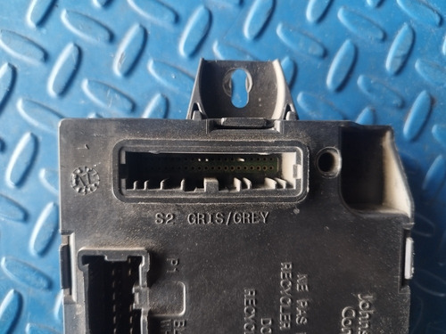 Módulo De Carrocería Bcm Renault Duster 15-19 284b10633r (Usado)