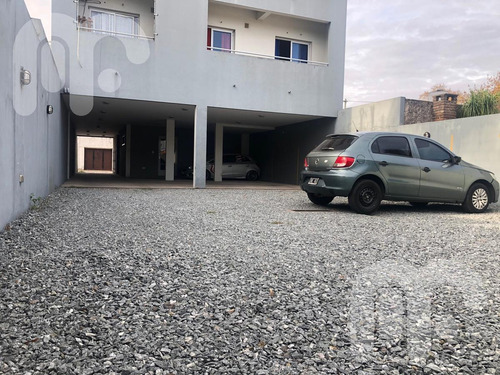 Imagen 7 de 13 de Cochera - Barrio Norte