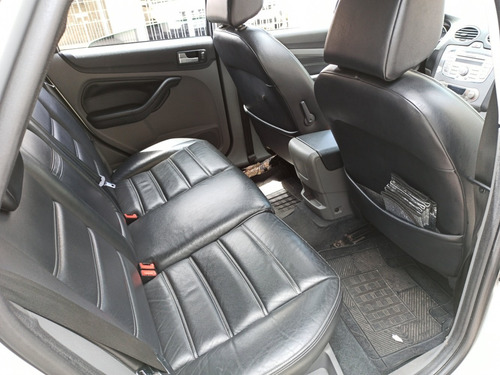 Ford Focus 2011 Ghia - Conservadissímo - Nada Pra Fazer!!