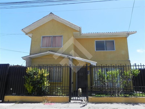 Casa En Venta De 6 Dorm. En La Serena