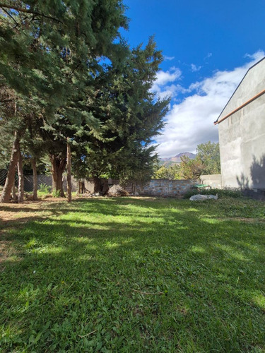 Venta Casa Y Monoambiente. Muy Amplio. Esquel.