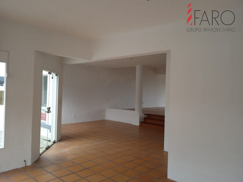 Excelente Local En La Barra 240 M2 Con Terraza- Ref: 36267