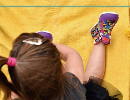 Zapatillas De Diseño Hippie Con Cierres Tipo Botitas