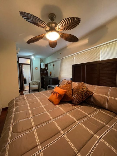 Apartamento En Alquiler 116m2 4h/3b/2p Urb Manzanares
