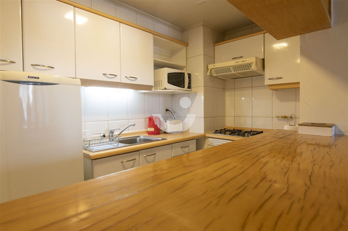 Departamento En Venta De 1 Dorm. En Las Condes