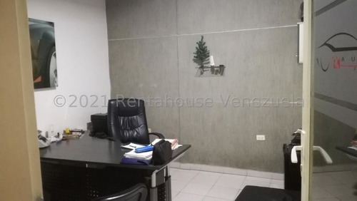 Imagen 3 de 30 de Terreno En Venta De 1.115 Mts2 En Cabudare, Cercano Al Centro De La Ciudad, Numero De Contacto Directo: (0-4-2-4-5-9-3-7-5-4-2)/, Código Flexmls De Referencia: 21-22163