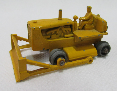 Matchbox Caterpillar Made In England, Lesney #18 ((2))