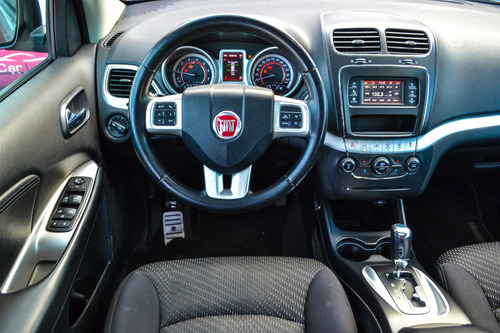Fiat Freemont 2.4 Precision 16v Gasolina 4p Automático