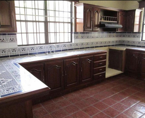 Casa Sola En Venta En Fraccionamiento Lomas Del Chairel, Tampico, Tamaulipas