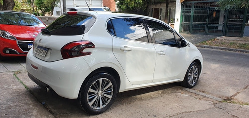 Peugeot 208 1.6 Feline 2017 - Permuto
