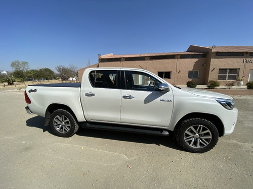Imagen 3 de 11 de Toyota Hilux Srx At 4x4