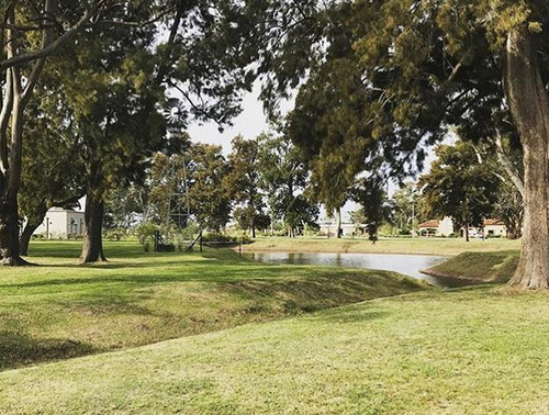 Lote Con Fondo Al Agua En Club De Campo San Lucas. Canning- San Vicente.