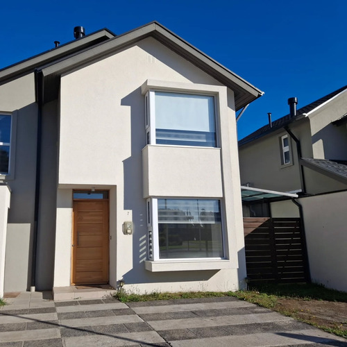 Cvcorretajes Arrienda Excelente Casa En Condominio