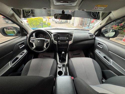 Mitsubishi L200 Diesel 4x4 Mt 2023