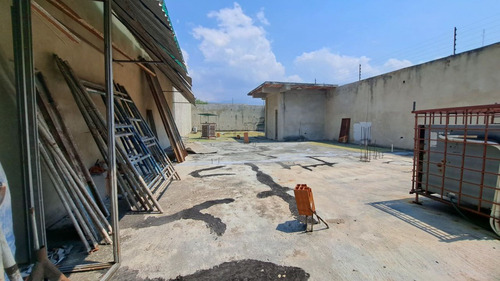 Se Vende Galpón Comercial 368m² - Farmacia La Ganadera Av. Constitución Maracay Jm