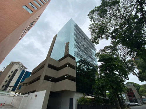 Se Vende Oficina 614m² 2b/8p  En Las Mercedes 