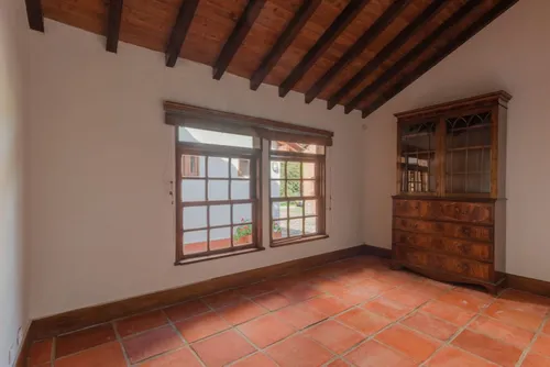 Casa En Venta En La Amalita. Cod V5775