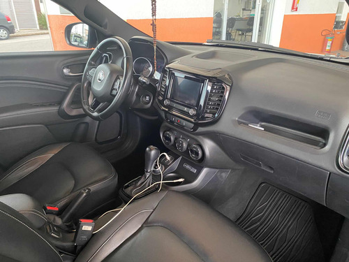 Fiat Toro 2.0 Ultra 4x4 Aut. 4p(5ck (pintura Sólida)) 9 marchas