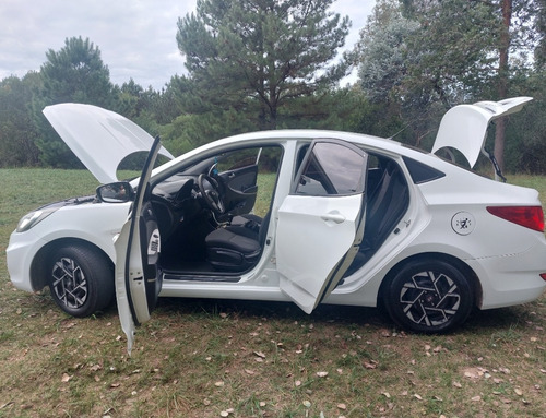 Hyundai Accent 1.4 Cvvt Gl Full Sedan
