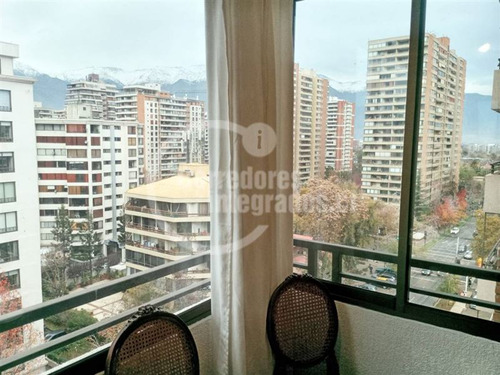 Departamento En Venta De 2 Dorm. En Las Condes