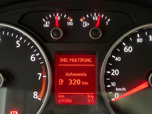 Volkswagen Voyage 1.6 Comfortline Plus 101cv 2013