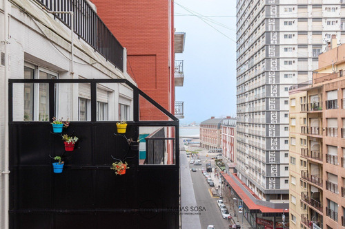Imagen 7 de 12 de Departamento 2 Ambientes Con Balcon Aterrazado Reciclado Y Amoblado