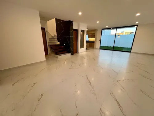 Amplio Jardín- La Condesa Juriquilla