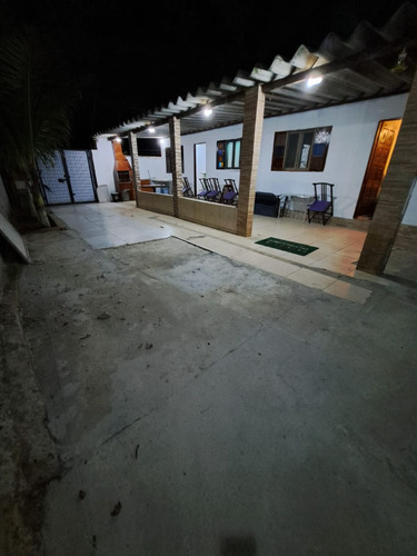 Sitio Rico Em Agua, Com Nascente, Rio Dentro E Lago De Peixes