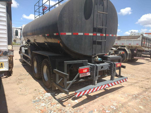 Volvo Vm 330 6x4