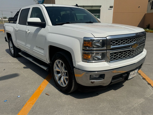 Chevrolet Silverado 1500 4x2 Doble Cab V8 5.3L.