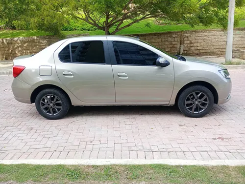 Renault Logan 1.6 Dynamique