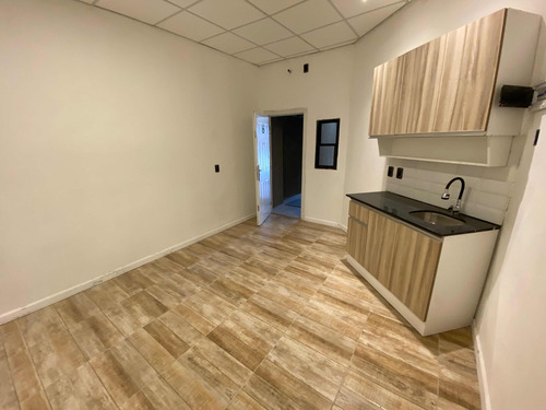 Apartamento Monoambientes En Alquiler Tres Cruces // Cordon