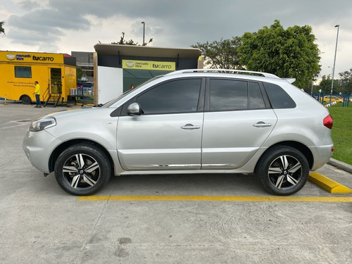 Imagen 4 de 25 de Renault Koleos Privilege 2.5