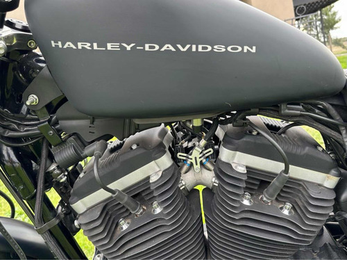 Harley Davidson Sportster 883 R