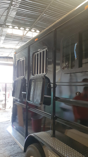 Remolque Para 3 Caballos Lujo Trailas