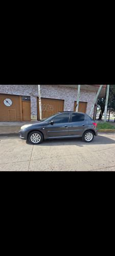 Peugeot 207 Compact xt 2.0 HDI