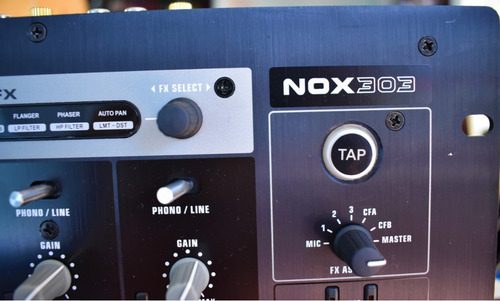 Mezcladora De Dj 3 Canales Con Crossfader, Behringer Nox303