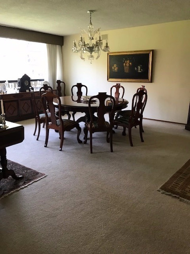 Imagen 2 de 17 de Departamento Con Buenos Espacios Y Mucha Luz