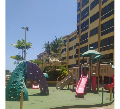 Amplio Y Cómodo Apartamento En Marina Suites Higuerote!