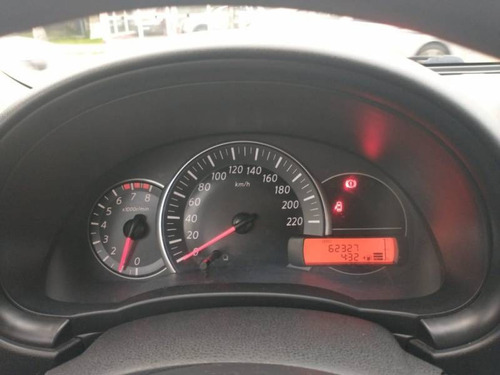 Imagem 14 de 14 de Nissan March Sl 1.6 16v
