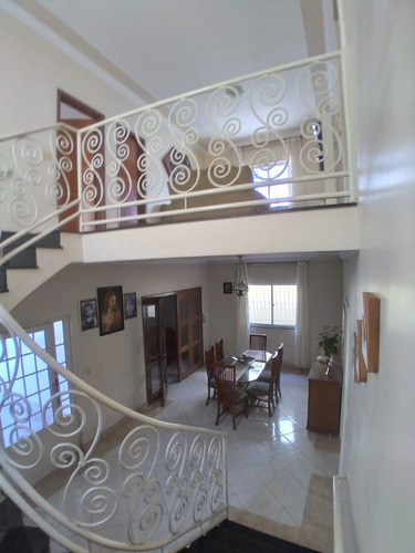 Imagem 6 de 16 de Casa De 604 M2 Com 4 Quartos, 2 Pavimentos E 4 Vagas - 94868